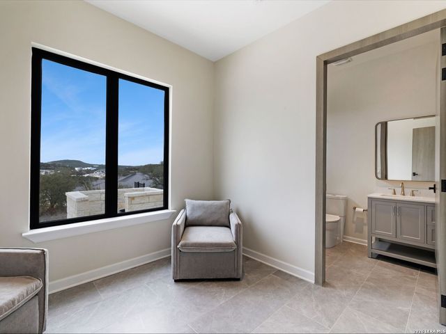 24108 Tres Arroyos, San Antonio, TX 78255