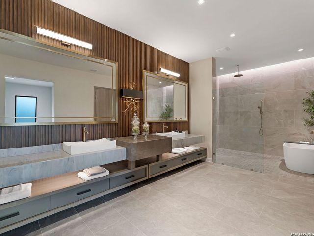 24108 Tres Arroyos, San Antonio, TX 78255