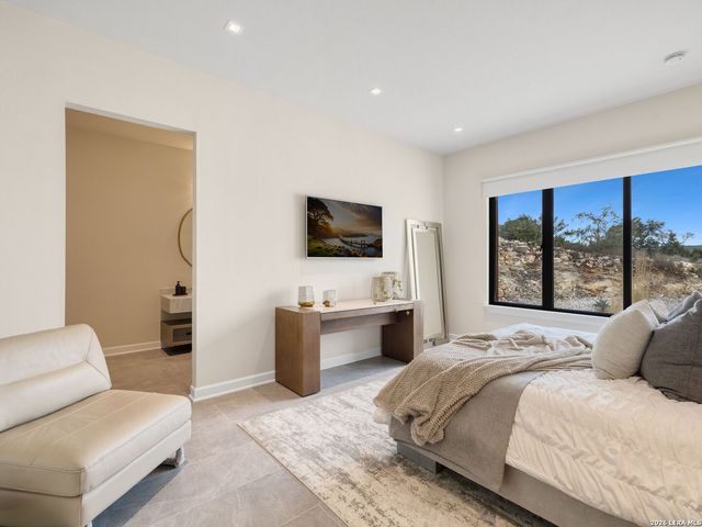 24108 Tres Arroyos, San Antonio, TX 78255