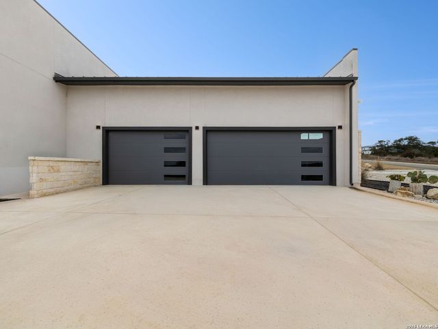 24108 Tres Arroyos, San Antonio, TX 78255