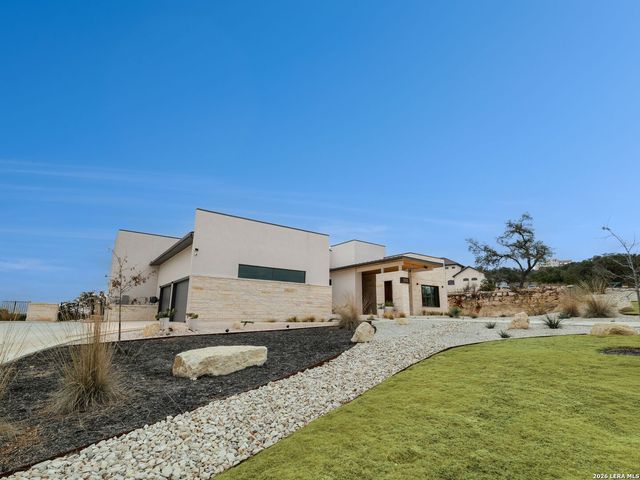 24108 Tres Arroyos, San Antonio, TX 78255