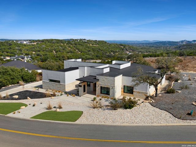 24108 Tres Arroyos, San Antonio, TX 78255