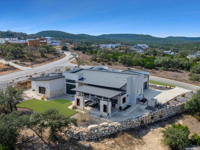 24108 Tres Arroyos, San Antonio, TX 78255