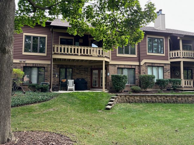 1015 Braemoor Drive 1015B, Downers Grove, IL 60515