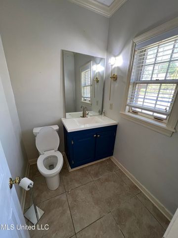 1 Village Green Circle, Jackson, MS 39211
