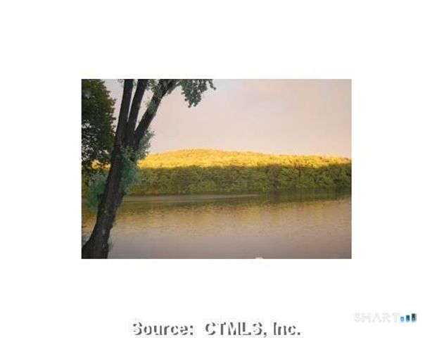 20 West Lakeview Drive, Granby, CT 06035