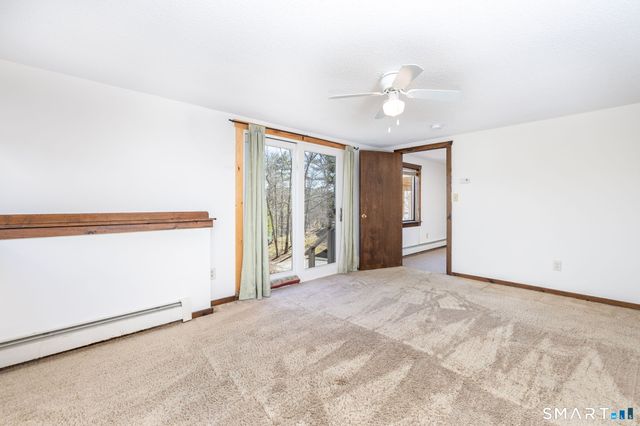 20 West Lakeview Drive, Granby, CT 06035