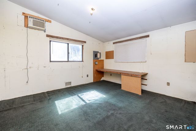 20 West Lakeview Drive, Granby, CT 06035