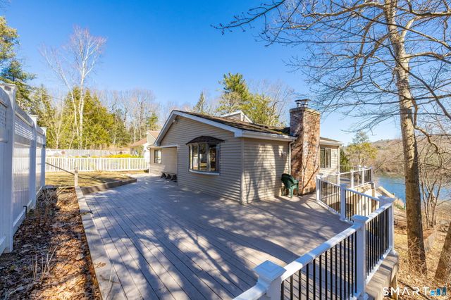 20 West Lakeview Drive, Granby, CT 06035