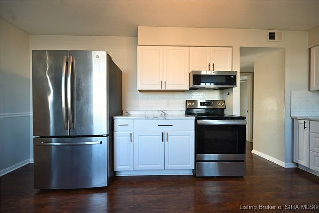 2515 Bishop Circle, Jeffersonville, IN 47130