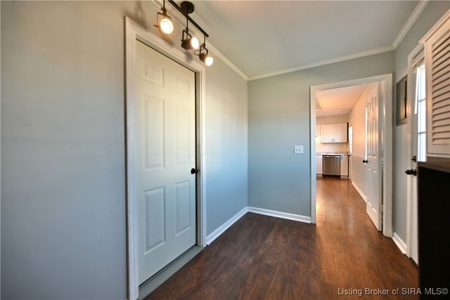 2515 Bishop Circle, Jeffersonville, IN 47130