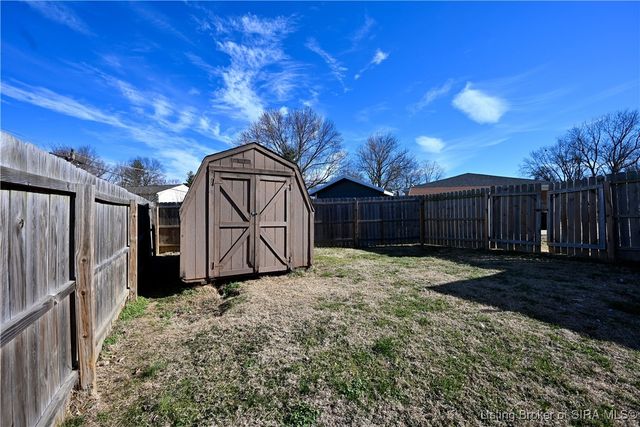 2515 Bishop Circle, Jeffersonville, IN 47130