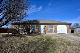 2515 Bishop Circle, Jeffersonville, IN 47130