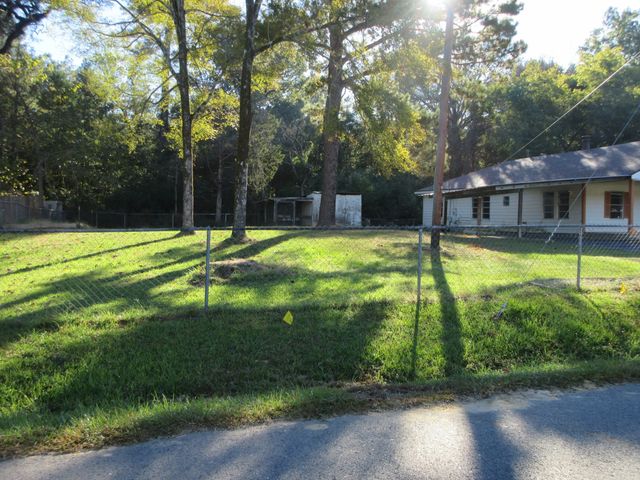 1021 Scarpengo Road, Shreveport, LA 71107