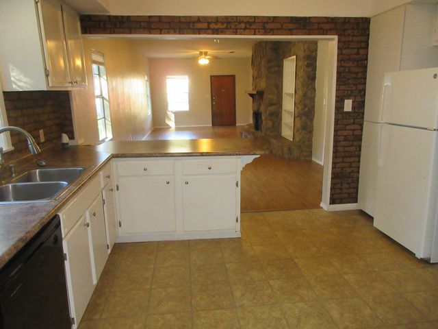 1021 Scarpengo Road, Shreveport, LA 71107