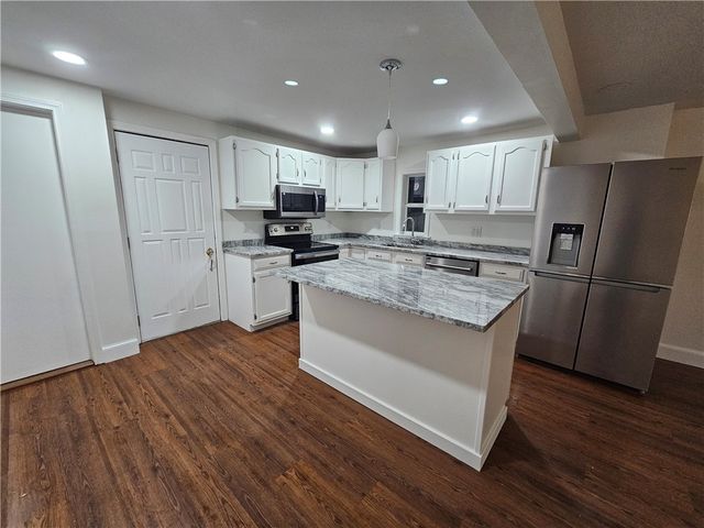 34 Elmcrest Drive, Pawtucket, RI 02861