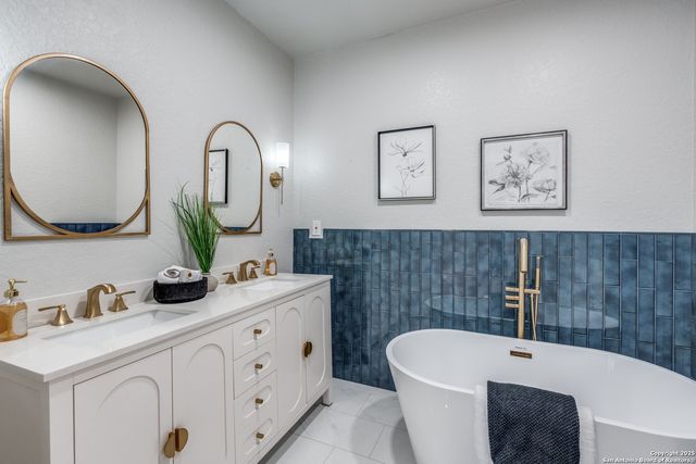 140 harmon, San Antonio, TX 78209