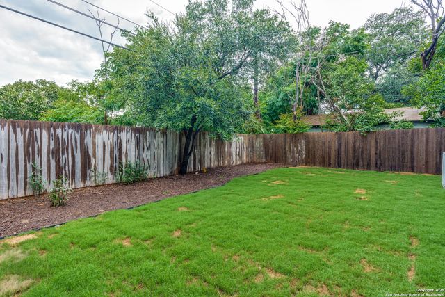 140 harmon, San Antonio, TX 78209