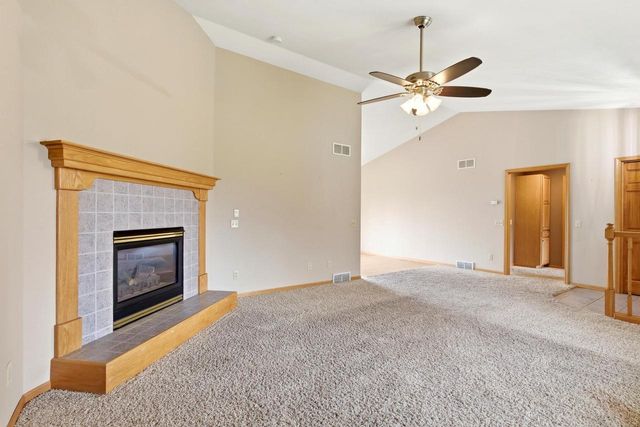 2734 Brooks Ridge Drive, Sun Prairie, WI 53590