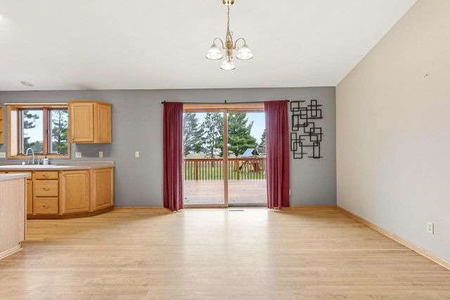 2734 Brooks Ridge Drive, Sun Prairie, WI 53590