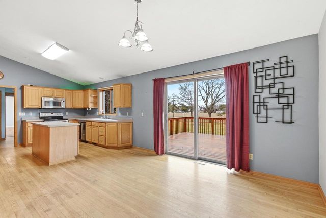 2734 Brooks Ridge Drive, Sun Prairie, WI 53590