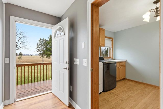 2734 Brooks Ridge Drive, Sun Prairie, WI 53590