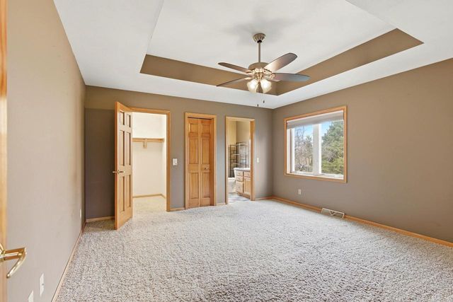 2734 Brooks Ridge Drive, Sun Prairie, WI 53590