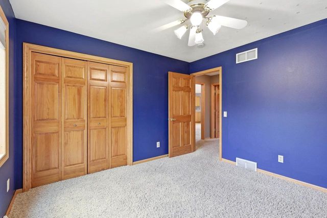 2734 Brooks Ridge Drive, Sun Prairie, WI 53590