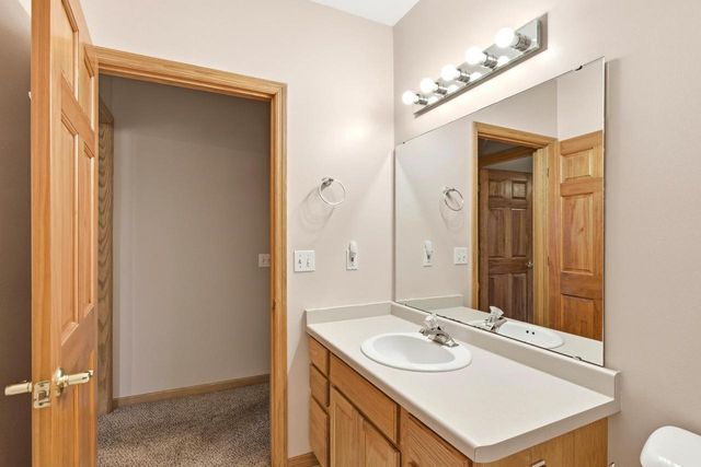 2734 Brooks Ridge Drive, Sun Prairie, WI 53590