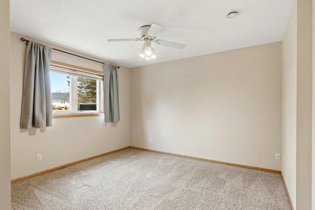 2734 Brooks Ridge Drive, Sun Prairie, WI 53590