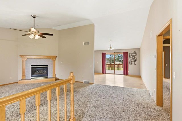 2734 Brooks Ridge Drive, Sun Prairie, WI 53590