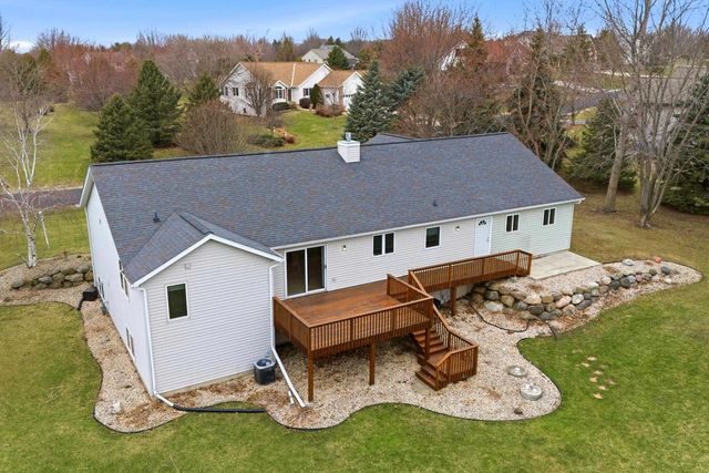 2734 Brooks Ridge Drive, Sun Prairie, WI 53590