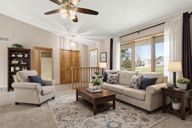 2734 Brooks Ridge Drive, Sun Prairie, WI 53590