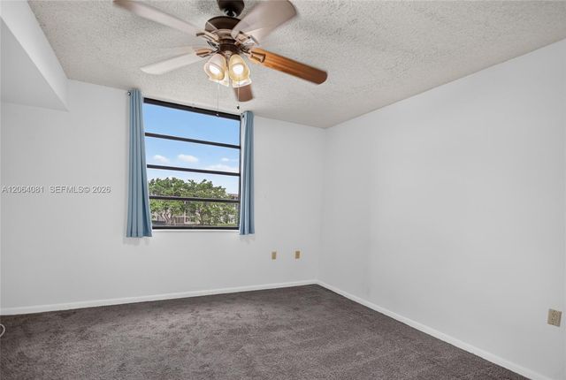 1713 Whitehall Drive 306, Davie, FL 33324