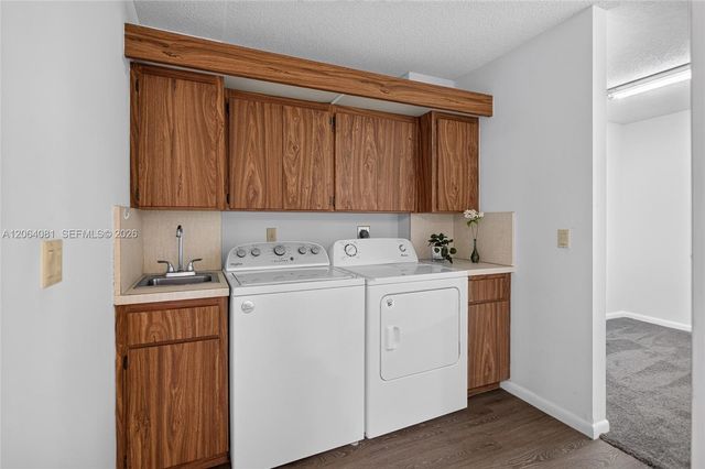 1713 Whitehall Drive 306, Davie, FL 33324