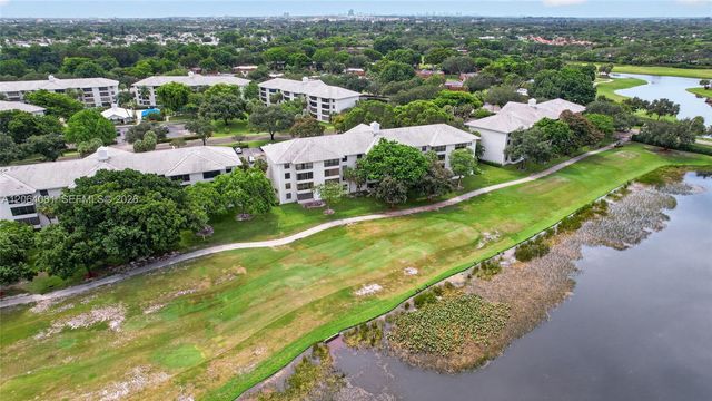 1713 Whitehall Drive 306, Davie, FL 33324