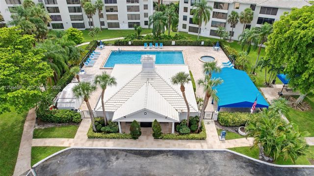 1713 Whitehall Drive 306, Davie, FL 33324