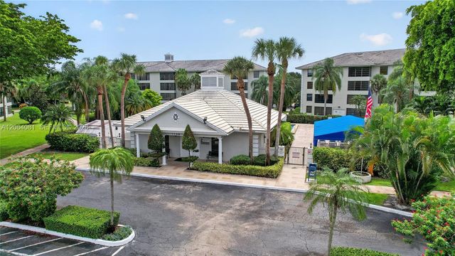 1713 Whitehall Drive 306, Davie, FL 33324