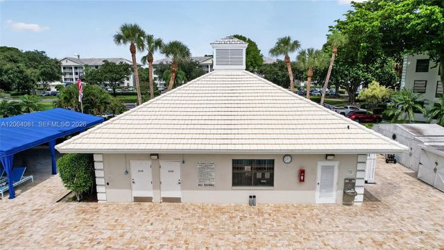 1713 Whitehall Drive 306, Davie, FL 33324