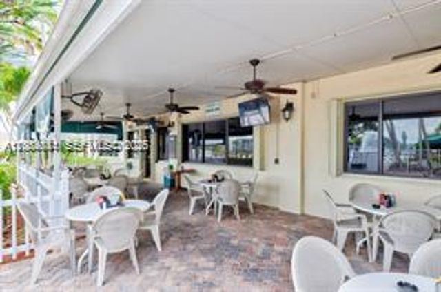 1713 Whitehall Drive 306, Davie, FL 33324