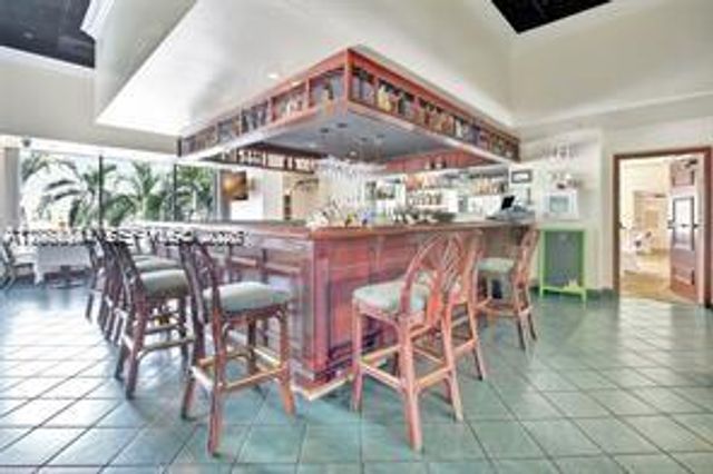 1713 Whitehall Drive 306, Davie, FL 33324