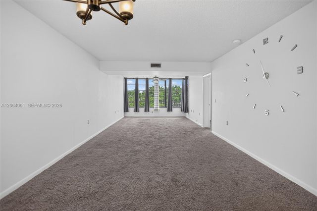 1713 Whitehall Drive 306, Davie, FL 33324