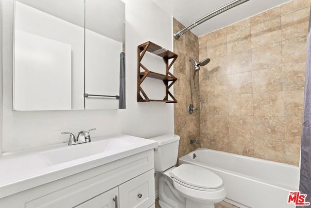 4812 Hollow Corner Road 151, Culver City, CA 90230