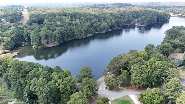 5304 Imperial River, Northport, AL 35473
