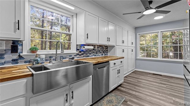 5304 Imperial River, Northport, AL 35473