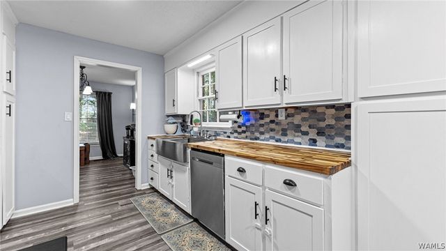 5304 Imperial River, Northport, AL 35473