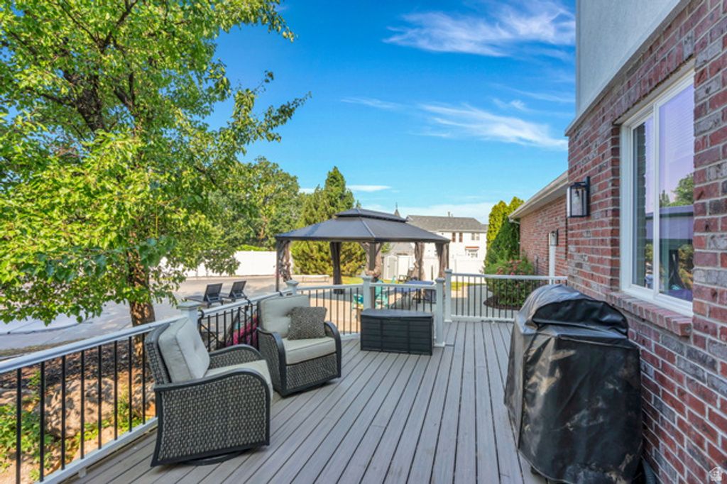 3661 N 2300 E, Layton, UT 84040 — photo 4