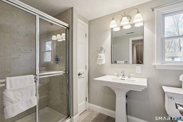 4 Candlewood Road, New Fairfield, CT 06812