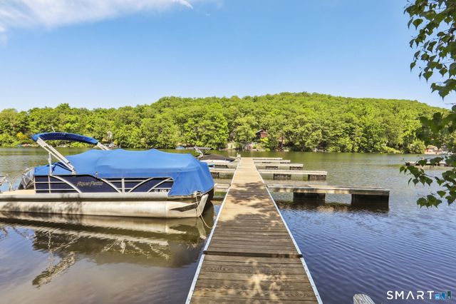 4 Candlewood Road, New Fairfield, CT 06812