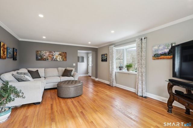 4 Candlewood Road, New Fairfield, CT 06812